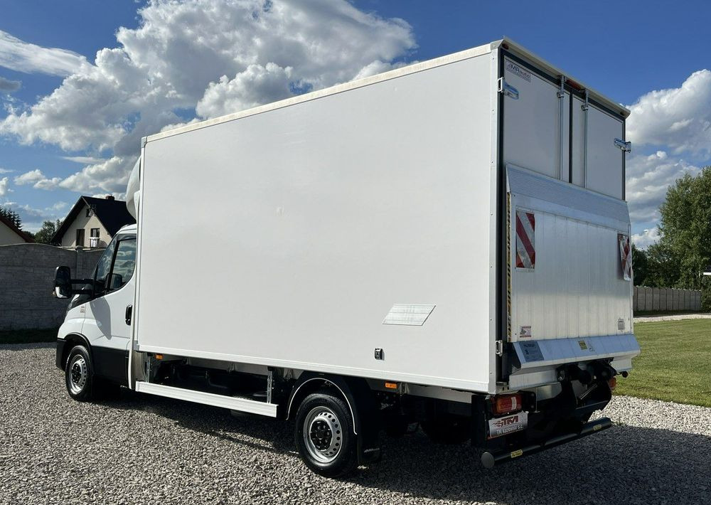 Iveco Daily - Utilitaire frigorifique: photos 3 Iveco Daily - Utilitaire frigorifique: photos 3