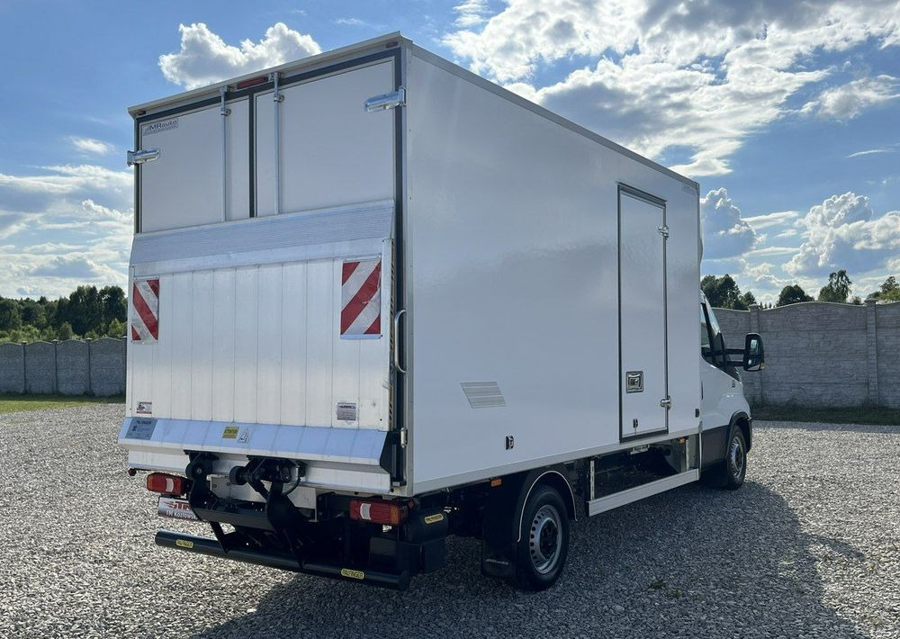 Iveco Daily - Utilitaire frigorifique: photos 4 Iveco Daily - Utilitaire frigorifique: photos 4