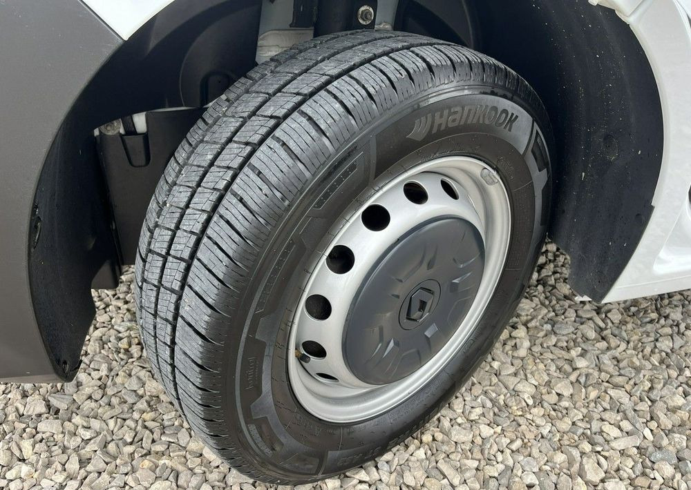 Fourgon utilitaire Renault Master: photos 19