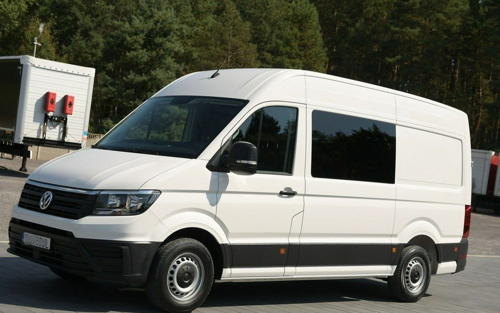 Volkswagen Crafter - Minibus, Transport de personnes: photos 1 Volkswagen Crafter - Minibus, Transport de personnes: photos 1