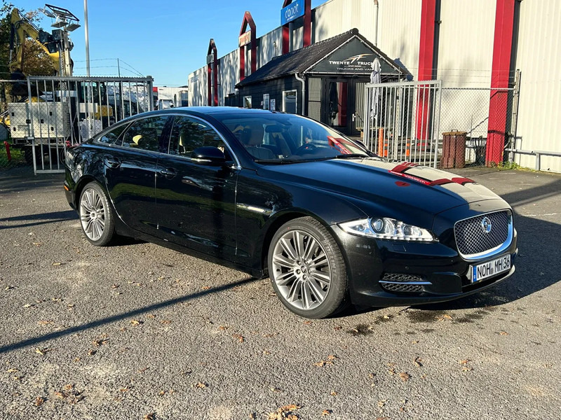 Jaguar XJ 3.0 V6D 275 PK /AUTOM / PANO DAK / VOL LEDER / MERIDAN / EXPORT PRICE - Berline: photos 1 Jaguar XJ 3.0 V6D 275 PK /AUTOM / PANO DAK / VOL LEDER / MERIDAN / EXPORT PRICE - Berline: photos 1