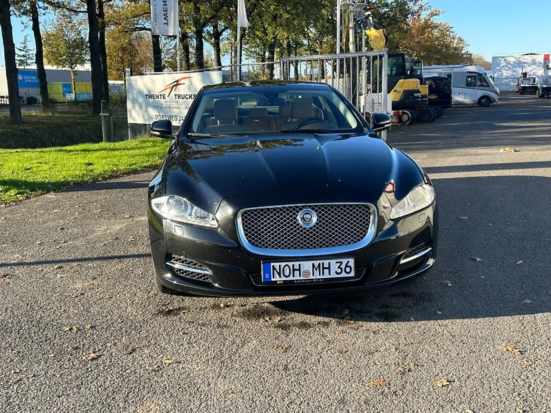 Jaguar XJ 3.0 V6D 275 PK /AUTOM / PANO DAK / VOL LEDER / MERIDAN / EXPORT PRICE - Berline: photos 4 Jaguar XJ 3.0 V6D 275 PK /AUTOM / PANO DAK / VOL LEDER / MERIDAN / EXPORT PRICE - Berline: photos 4