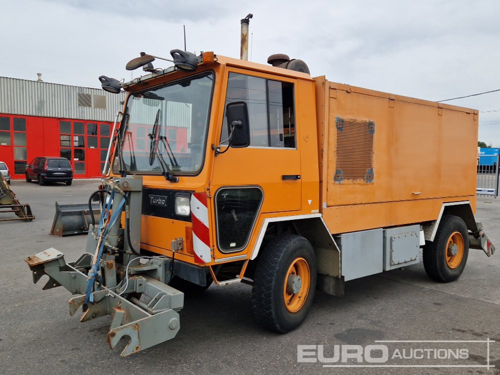 1995 V.Meili Diesel Rail Cleaning/Grindimg Vehicle, 4WD, 4WS (TÜV06/27) (ONLY Part I German Reg. Docs. and Manuals Available) - Quadricycle: photos 1 1995 V.Meili Diesel Rail Cleaning/Grindimg Vehicle, 4WD, 4WS (TÜV06/27) (ONLY Part I German Reg. Docs. and Manuals Available) - Quadricycle: photos 1