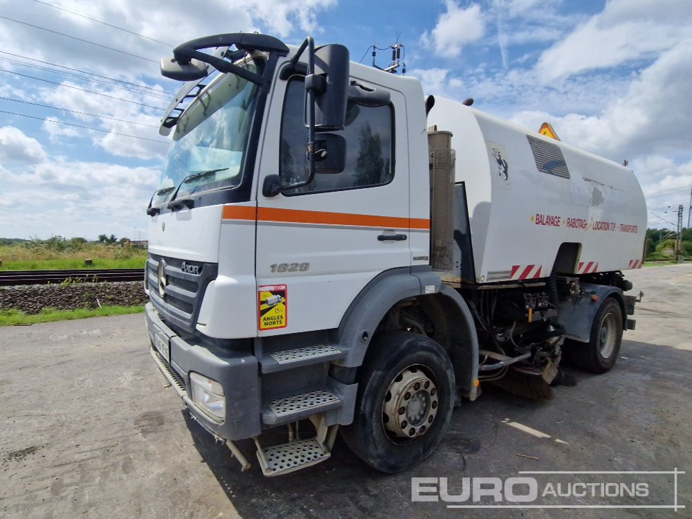 2002 Mercedes Axor 1829 - Balayeuse de voirie: photos 1 2002 Mercedes Axor 1829 - Balayeuse de voirie: photos 1