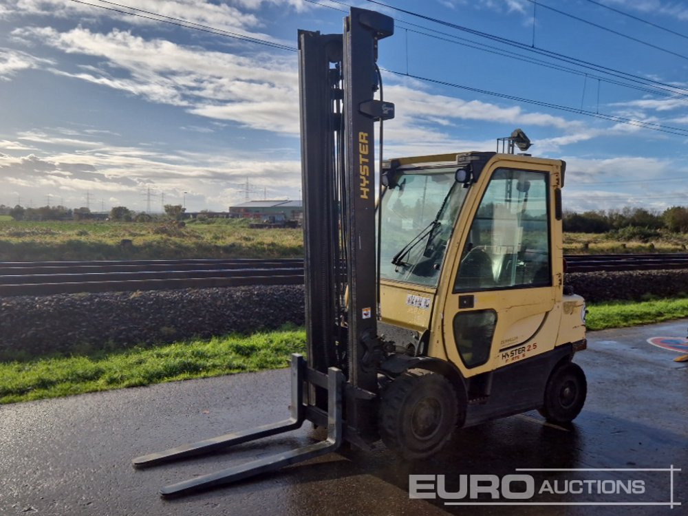 2006 Hyster H2.50FT - Chariot élévateur à gaz: photos 1 2006 Hyster H2.50FT - Chariot élévateur à gaz: photos 1