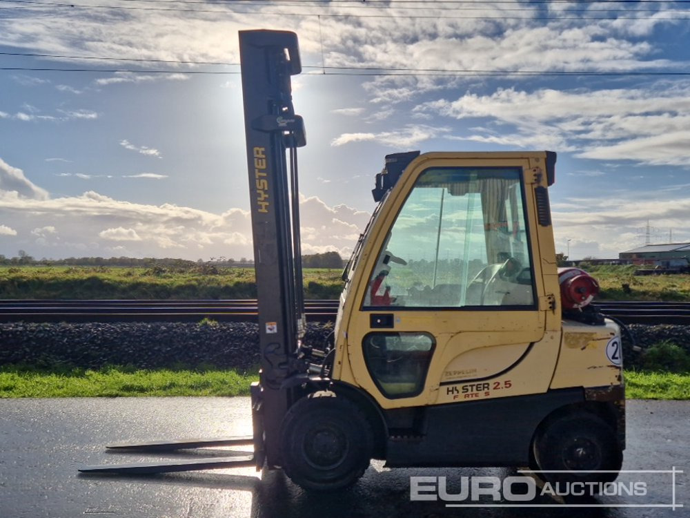 2006 Hyster H2.50FT - Chariot élévateur à gaz: photos 2 2006 Hyster H2.50FT - Chariot élévateur à gaz: photos 2