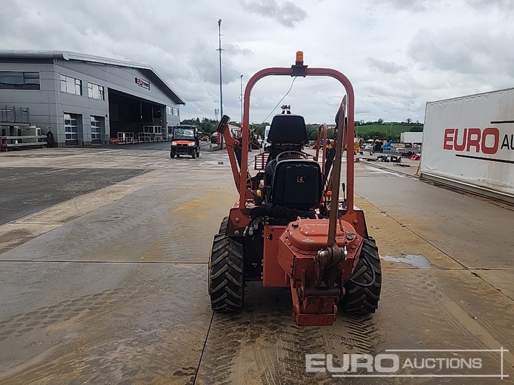 2011 Ditch Witch RT45 - Trancheuse: photos 3 2011 Ditch Witch RT45 - Trancheuse: photos 3