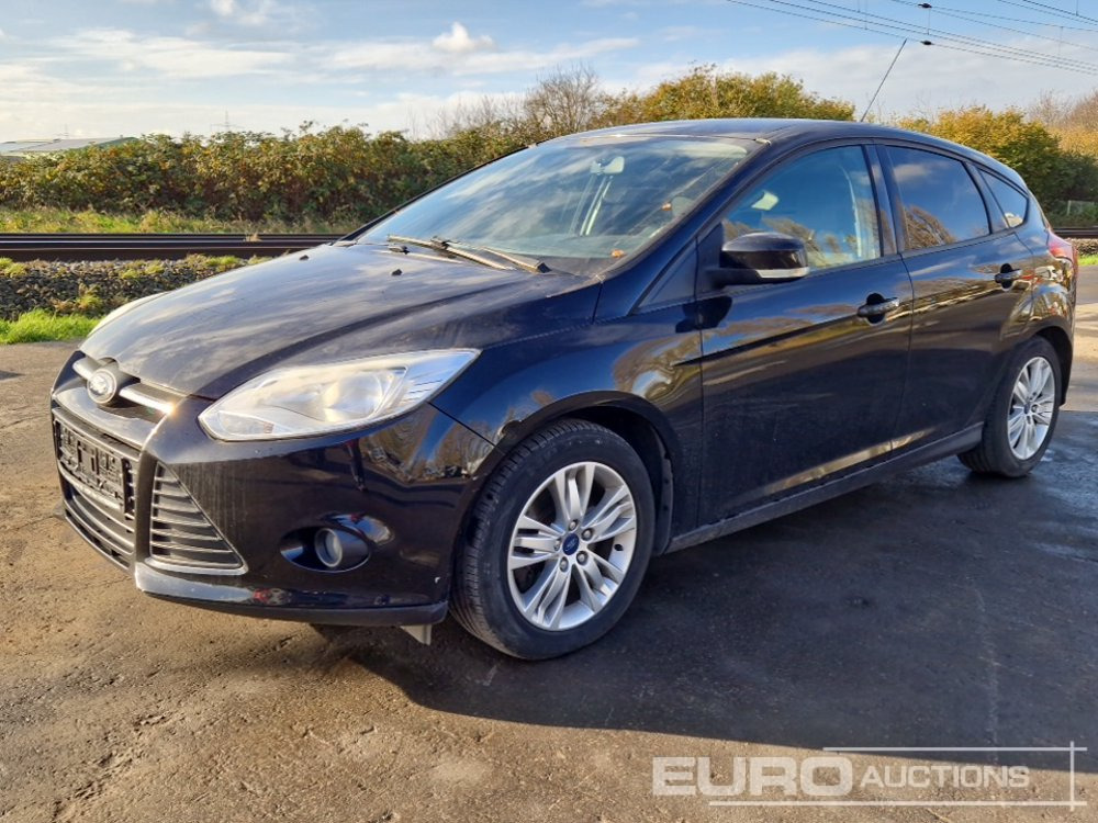 2011 Ford Focus - Voiture: photos 1 2011 Ford Focus - Voiture: photos 1