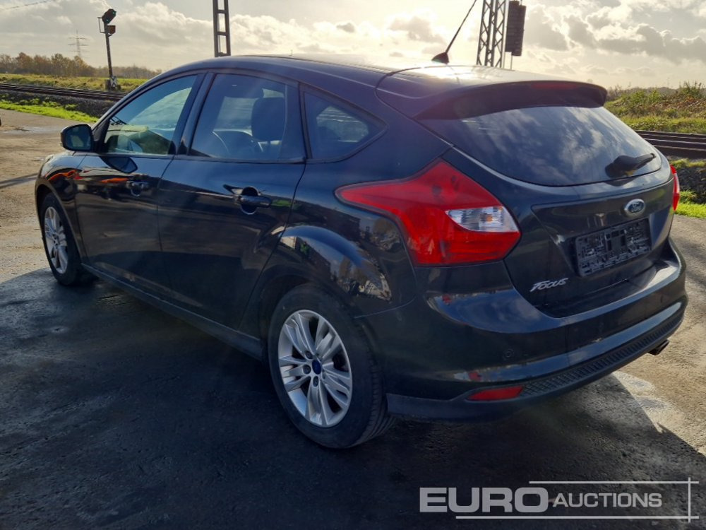 2011 Ford Focus - Voiture: photos 3 2011 Ford Focus - Voiture: photos 3