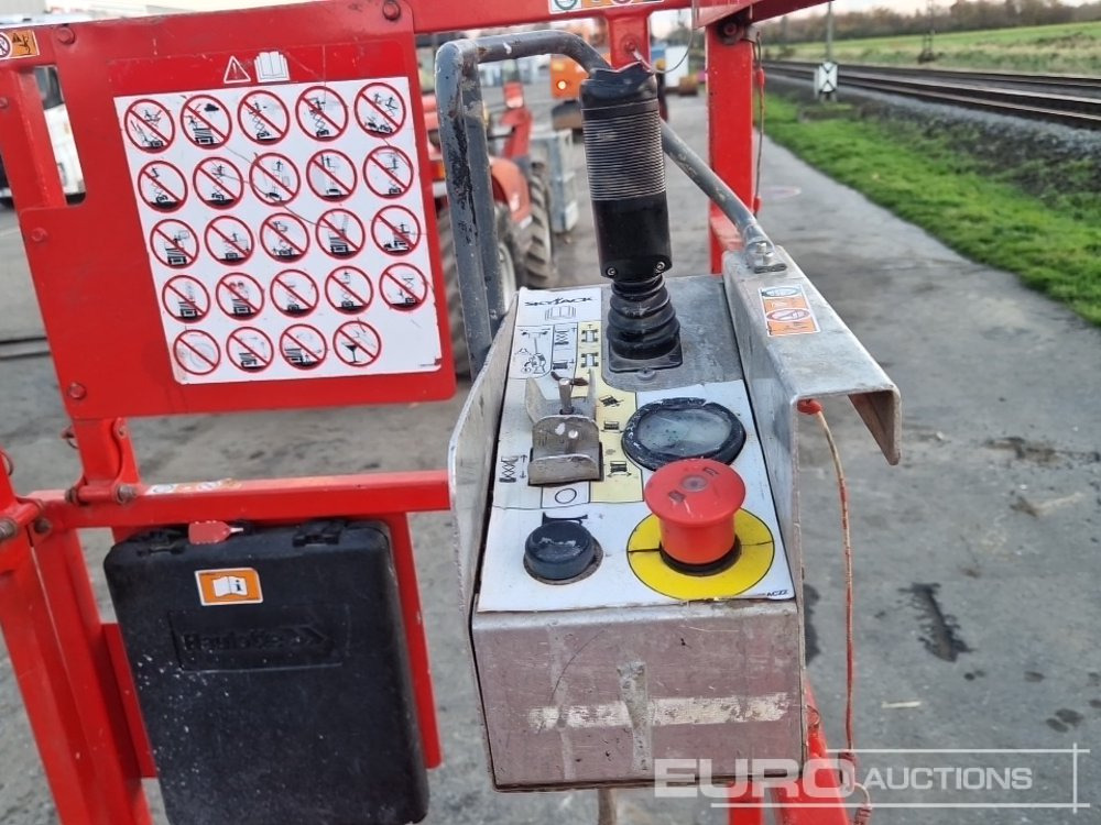 Nacelle 2013 SkyJack SJIII-3219: photos 16