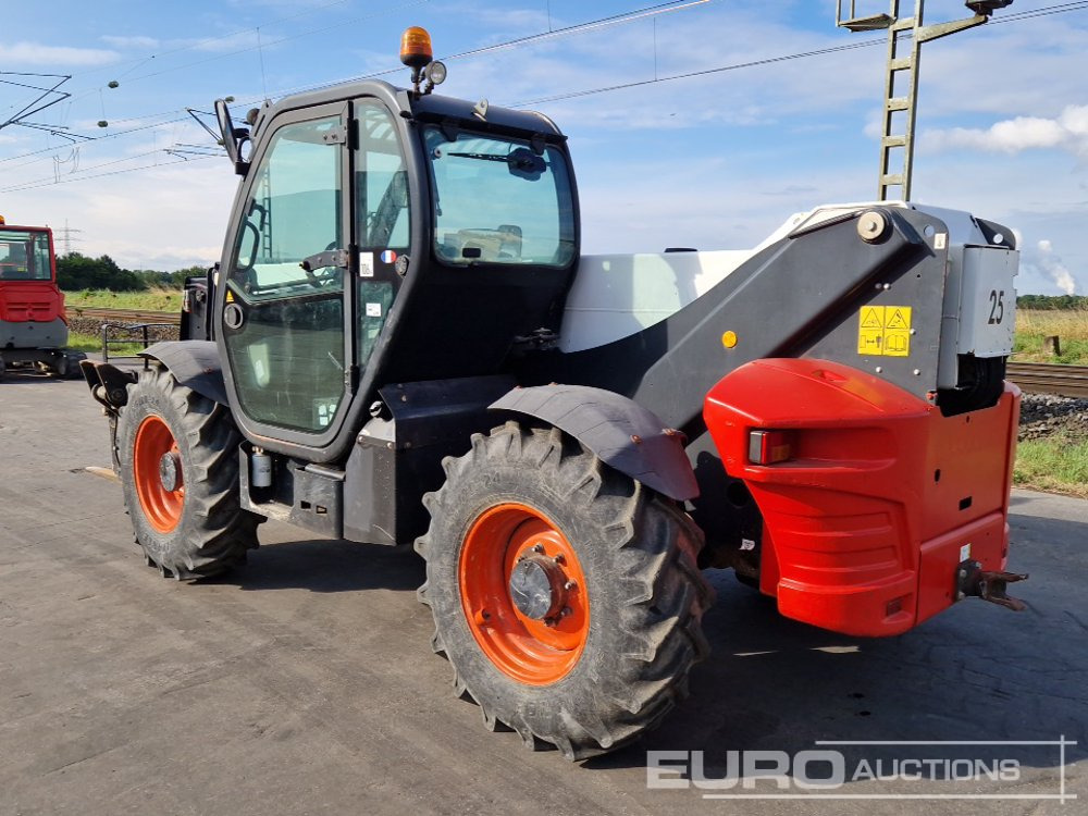 2014 Bobcat T40180 - Chariot télescopique: photos 3 2014 Bobcat T40180 - Chariot télescopique: photos 3