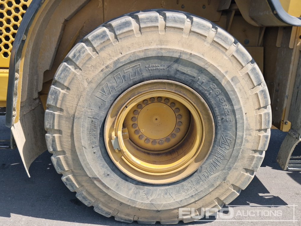 Chargeuse sur pneus 2014 CAT 972K: photos 11