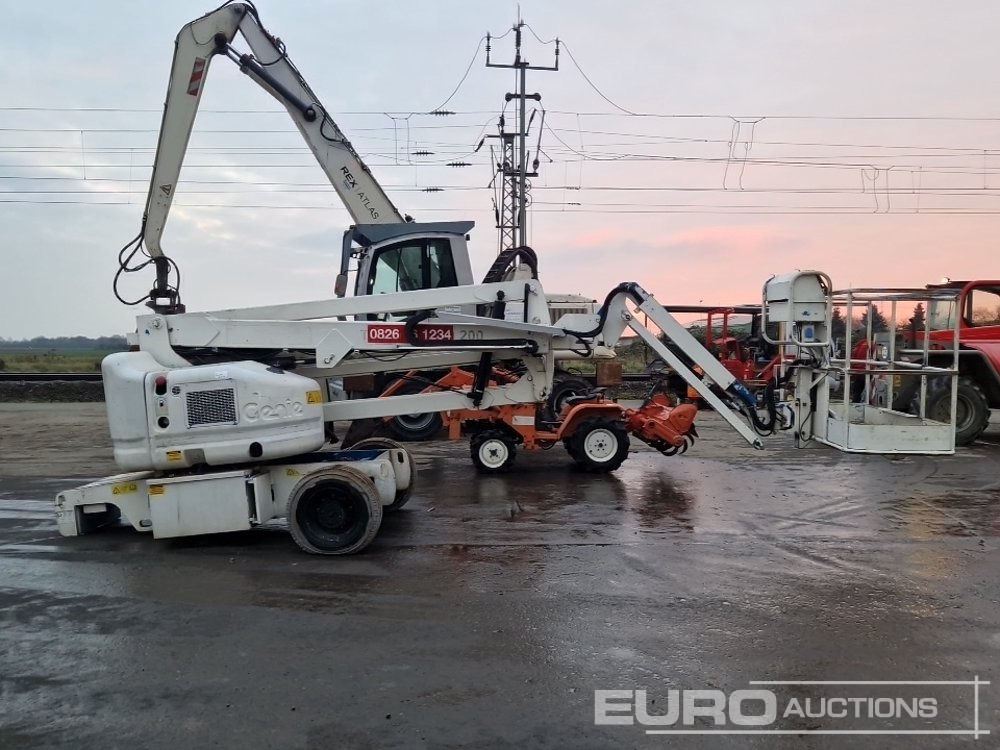 2014 Genie Z-45/25J - Nacelle: photos 5 2014 Genie Z-45/25J - Nacelle: photos 5