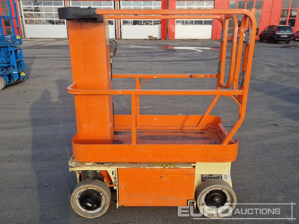 2014 JLG 1230ES - Nacelle: photos 5 2014 JLG 1230ES - Nacelle: photos 5