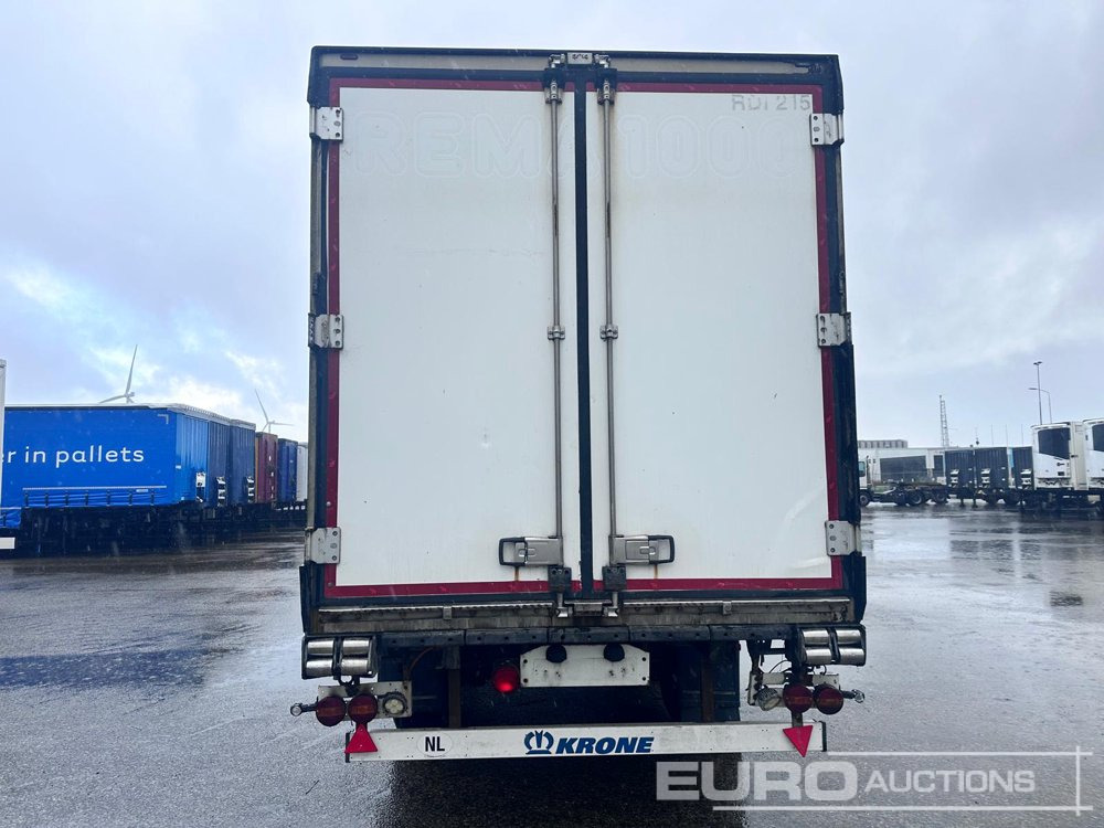 2014 Schmitz Box Trailer, 3 Axle, Steer Axle (Danish Reg. Docs) - Semi-remorque fourgon: photos 3 2014 Schmitz Box Trailer, 3 Axle, Steer Axle (Danish Reg. Docs) - Semi-remorque fourgon: photos 3