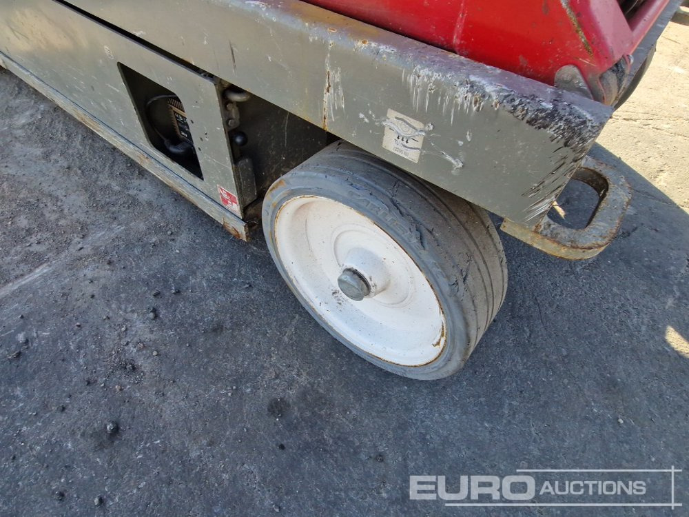 2014 SkyJack SJ111-4632 - Nacelle ciseaux: photos 5 2014 SkyJack SJ111-4632 - Nacelle ciseaux: photos 5