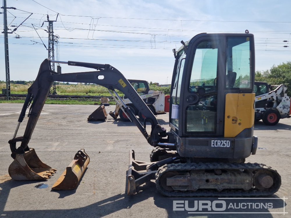 2015 Volvo ECR25D - Mini pelle: photos 2 2015 Volvo ECR25D - Mini pelle: photos 2