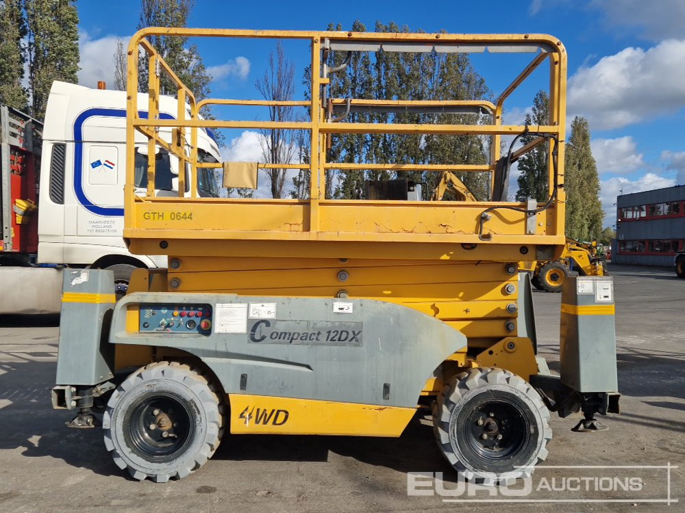 2017 Haulotte Compact 12DX - Nacelle: photos 5 2017 Haulotte Compact 12DX - Nacelle: photos 5