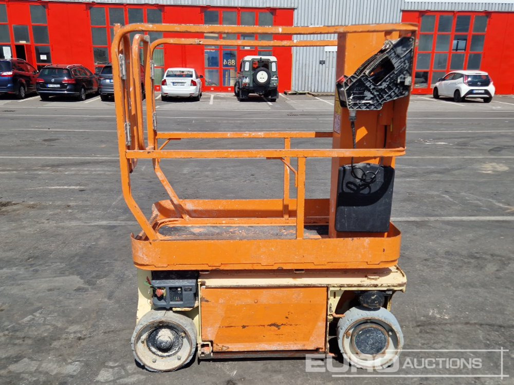 2017 JLG 1230ES - Nacelle: photos 2 2017 JLG 1230ES - Nacelle: photos 2