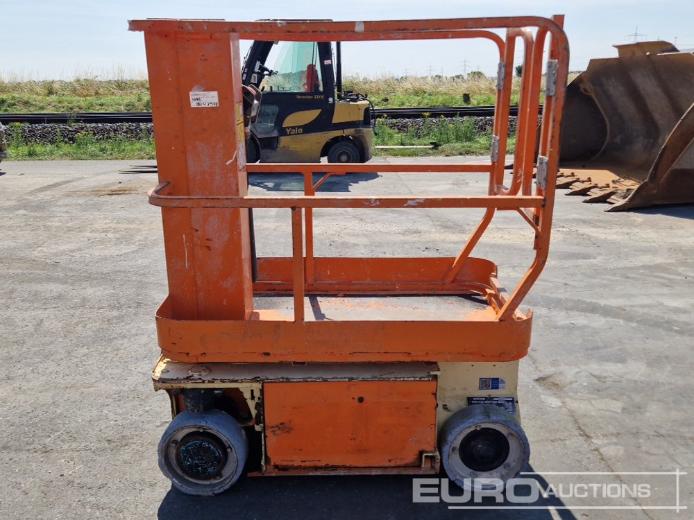 2017 JLG 1230ES - Nacelle: photos 5 2017 JLG 1230ES - Nacelle: photos 5