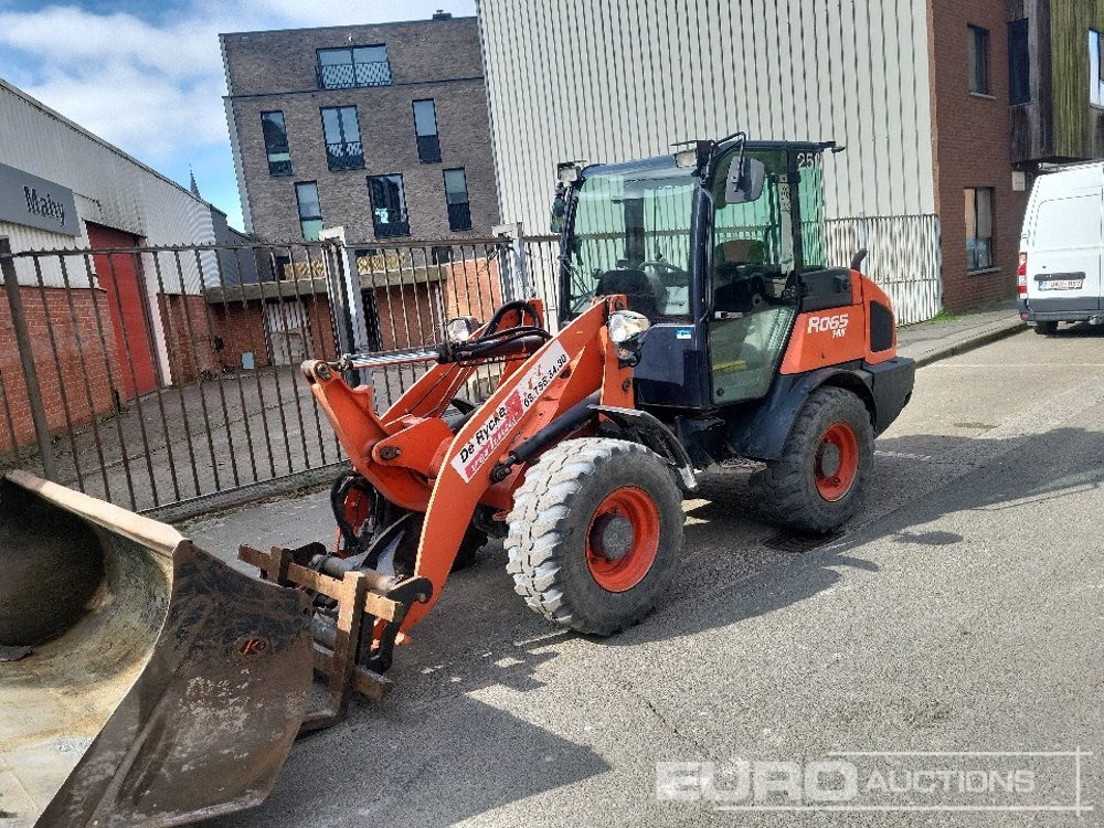 2018 Kubota R065 - Chargeuse sur pneus: photos 1 2018 Kubota R065 - Chargeuse sur pneus: photos 1