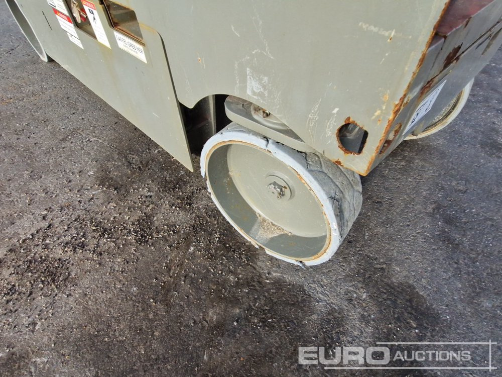 2021 X14 EN Electric Scissor Lift, 14m Working Height, 230kg Platform Capacity, Extending Deck - Nacelle ciseaux: photos 5 2021 X14 EN Electric Scissor Lift, 14m Working Height, 230kg Platform Capacity, Extending Deck - Nacelle ciseaux: photos 5