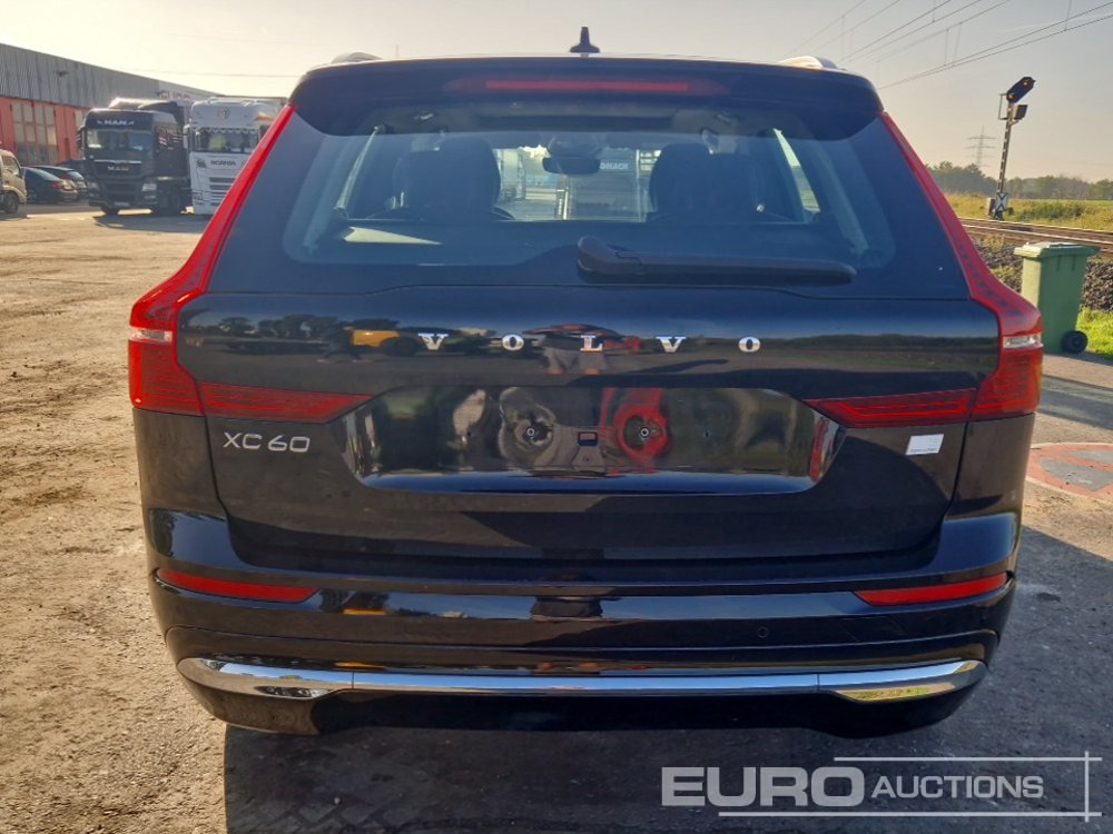 2023 Volvo XC60 - Voiture: photos 4 2023 Volvo XC60 - Voiture: photos 4