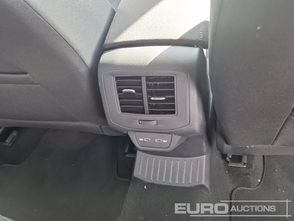 SUV 2024 Volkswagen T-Roc: photos 22 SUV 2024 Volkswagen T-Roc: photos 22