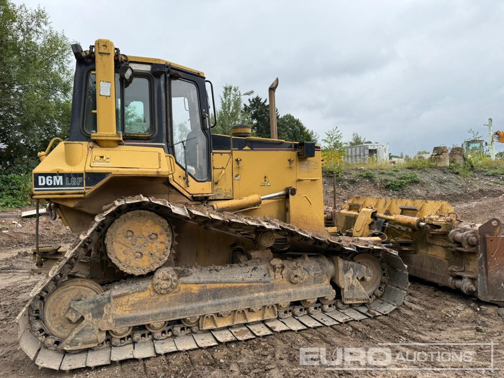 CAT D6M LGP - Bulldozer: photos 5 CAT D6M LGP - Bulldozer: photos 5