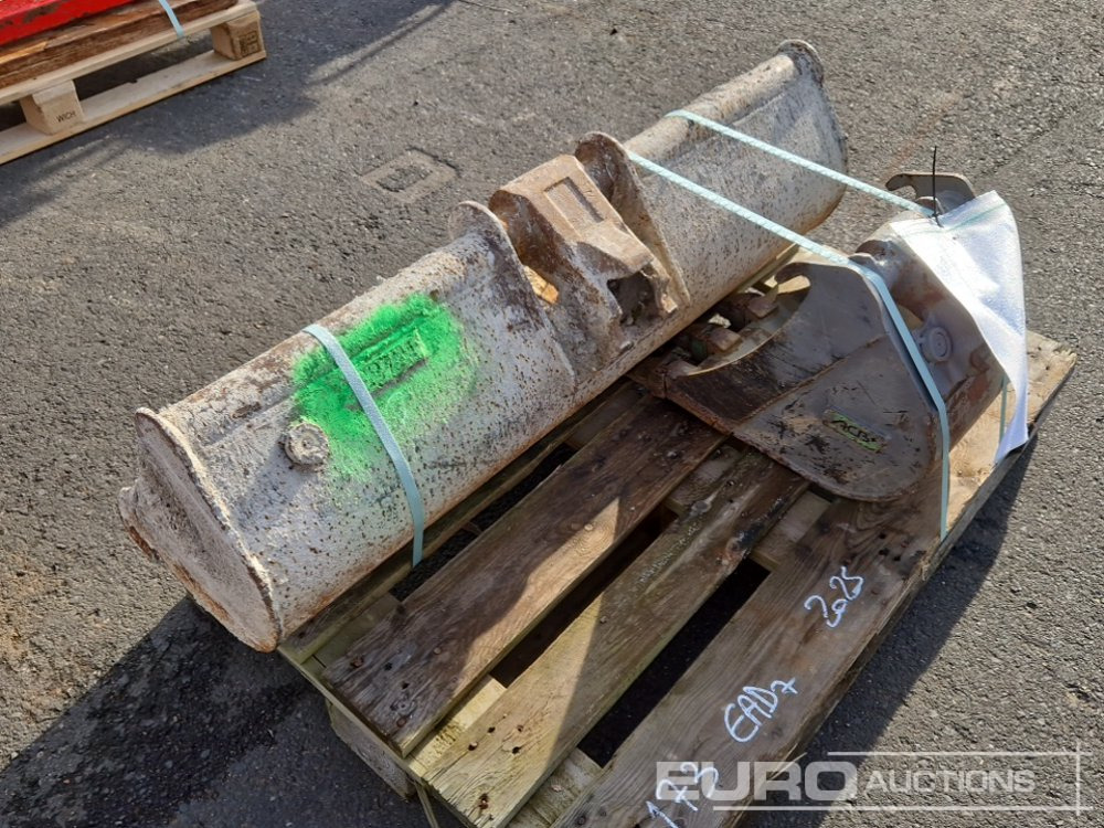 Ditching + Digging Buckets, MORIN (2 of) - Godet: photos 2 Ditching + Digging Buckets, MORIN (2 of) - Godet: photos 2