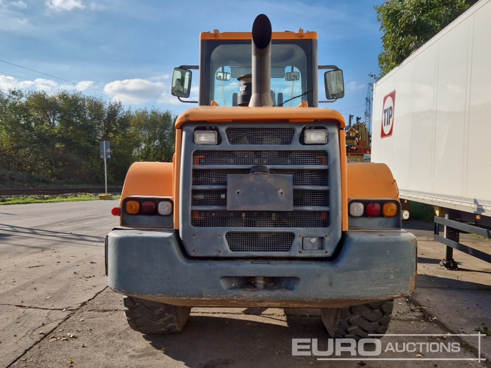 Doosan DL200 - Chargeuse sur pneus: photos 4 Doosan DL200 - Chargeuse sur pneus: photos 4