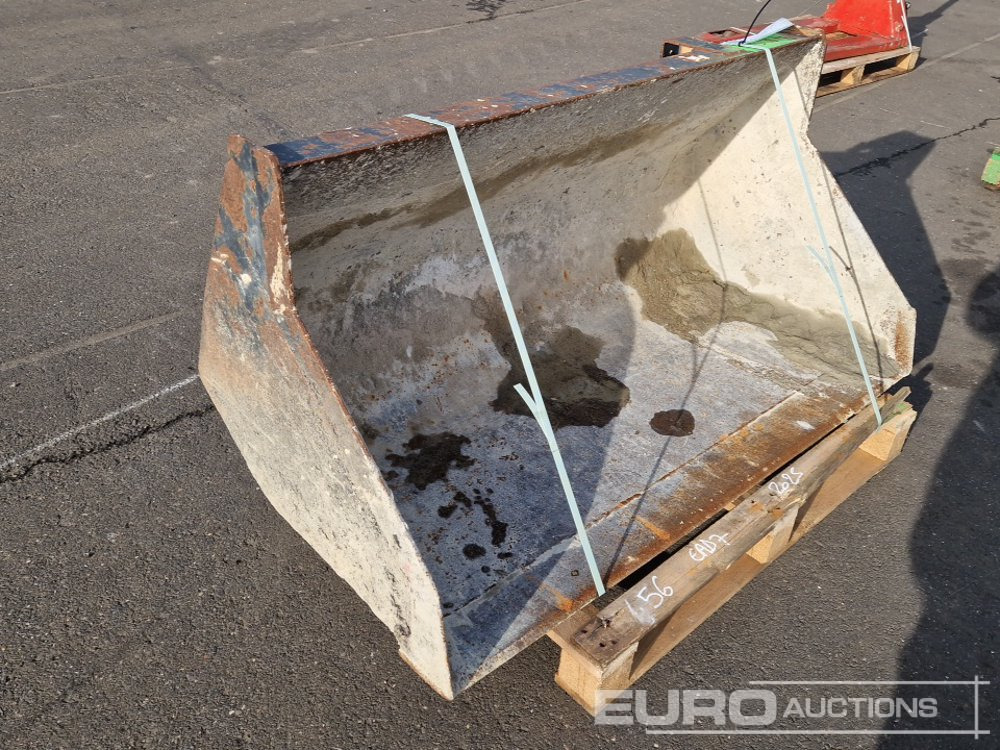 Front Loading Bucket to suit Manitou - Godet: photos 4 Front Loading Bucket to suit Manitou - Godet: photos 4