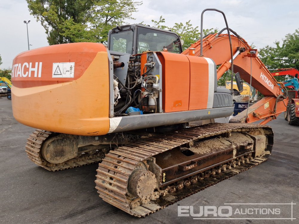 Hitachi ZX210LC-3 - Pelle sur chenille: photos 5 Hitachi ZX210LC-3 - Pelle sur chenille: photos 5