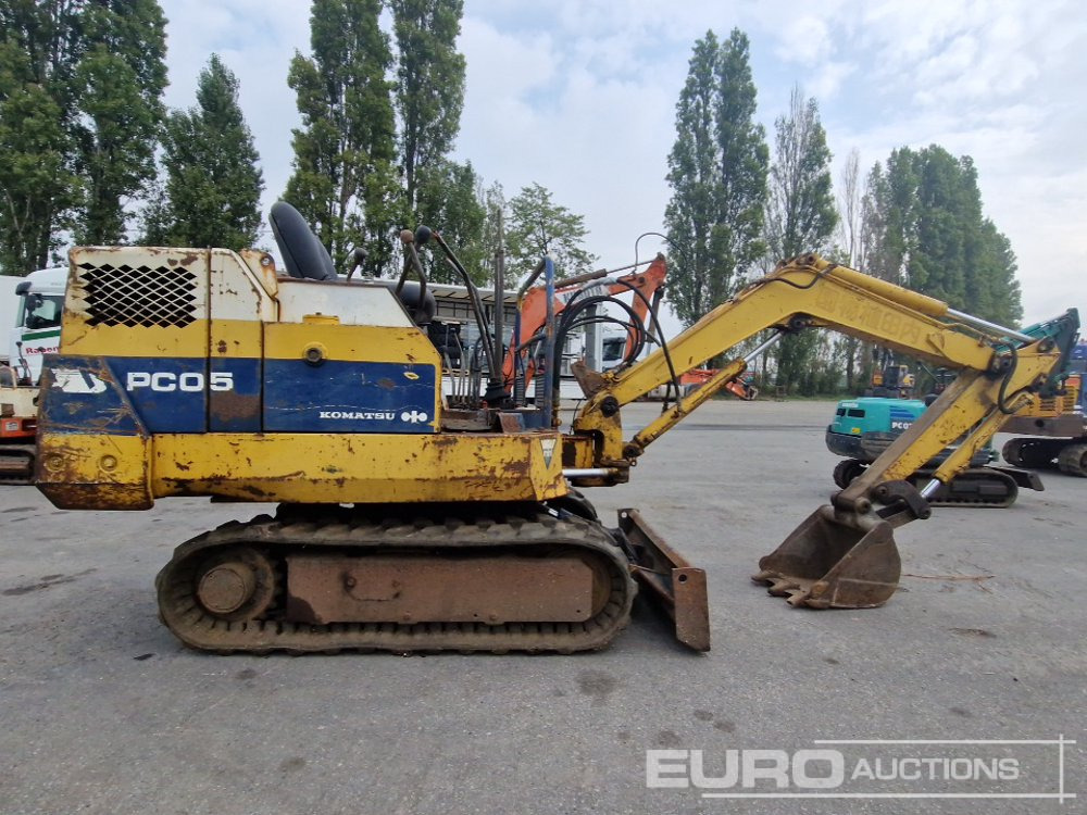 Komatsu PC05-6 - Mini pelle: photos 5 Komatsu PC05-6 - Mini pelle: photos 5