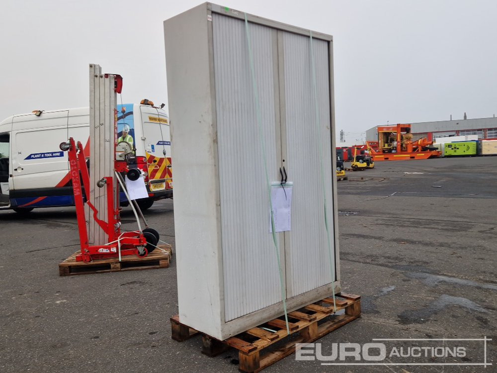 Metal Filling Cabinet - Matériel de chantier: photos 1 Metal Filling Cabinet - Matériel de chantier: photos 1