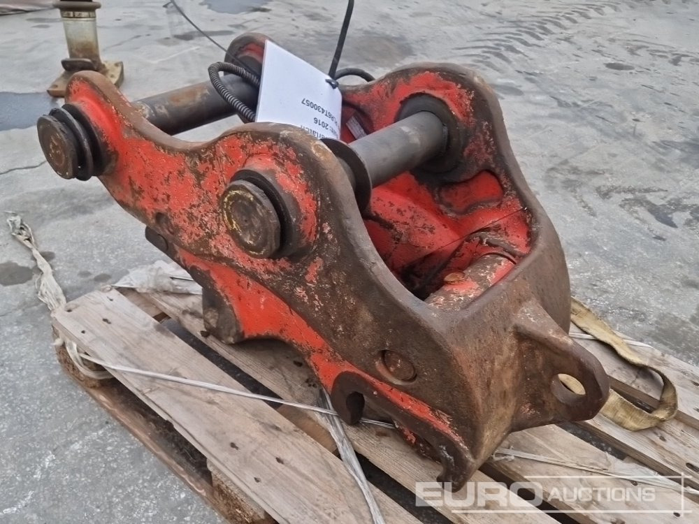 Miller Quick Hitch to suit 80mm Pin - Attache rapide: photos 4 Miller Quick Hitch to suit 80mm Pin - Attache rapide: photos 4