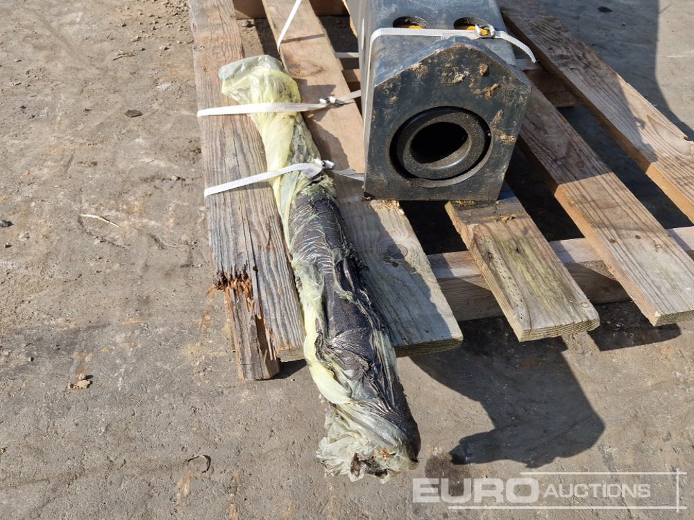 Mustang Hydraulic Breaker - Marteau hydraulique: photos 5 Mustang Hydraulic Breaker - Marteau hydraulique: photos 5