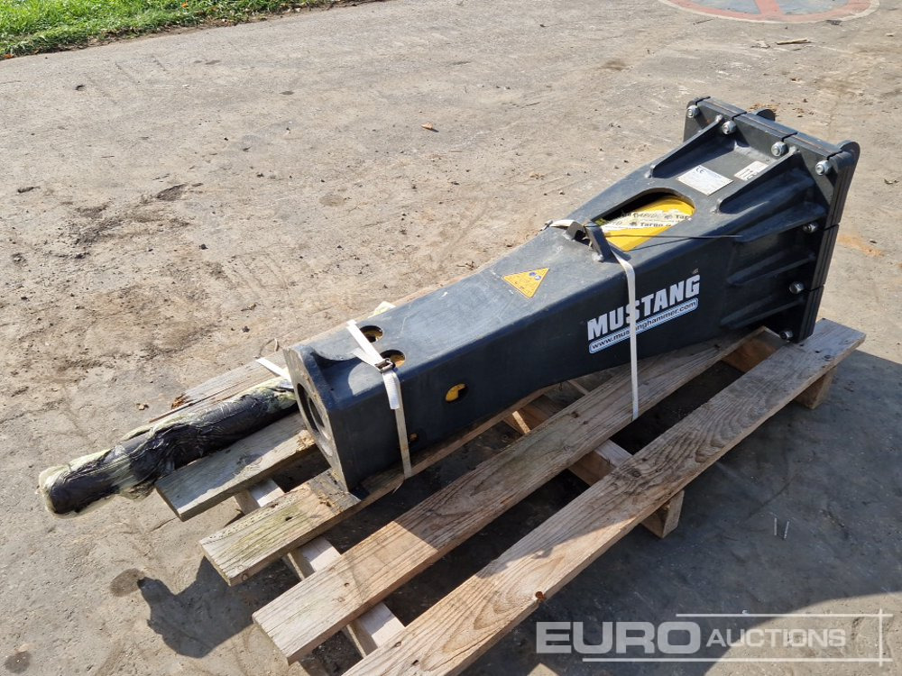 Mustang Hydraulic Breaker - Marteau hydraulique: photos 1 Mustang Hydraulic Breaker - Marteau hydraulique: photos 1