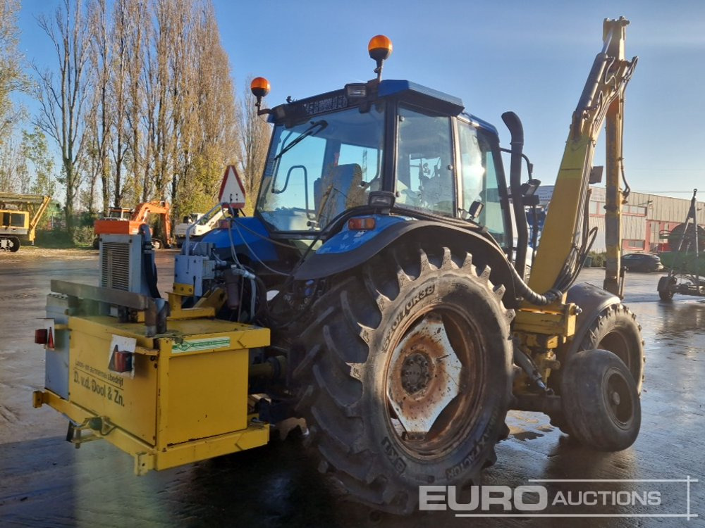 New Holland TS100 - Tracteur agricole: photos 5 New Holland TS100 - Tracteur agricole: photos 5