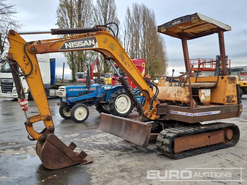 Nissan N260.2 - Mini pelle: photos 1 Nissan N260.2 - Mini pelle: photos 1