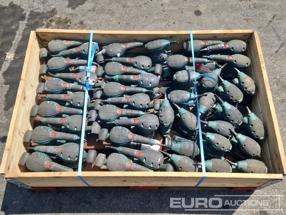 Pallet of Electric Tools - Matériel de chantier: photos 1 Pallet of Electric Tools - Matériel de chantier: photos 1