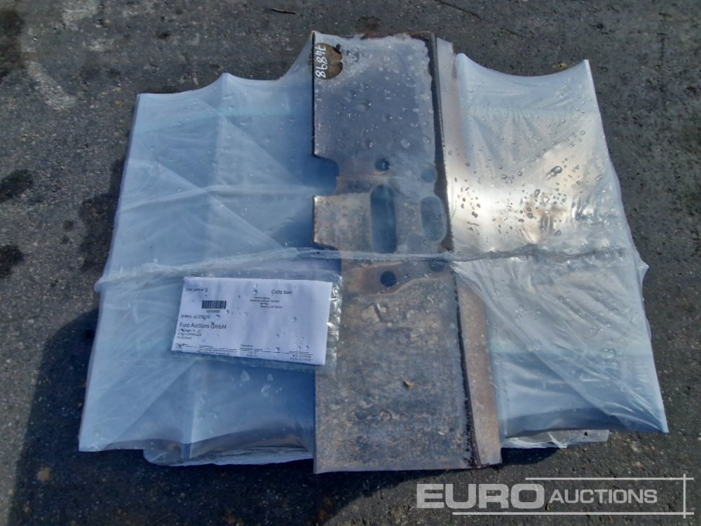 Pallet of 22" Steel Tracks - Pièces de rechange pour Pelle: photos 3 Pallet of 22" Steel Tracks - Pièces de rechange pour Pelle: photos 3