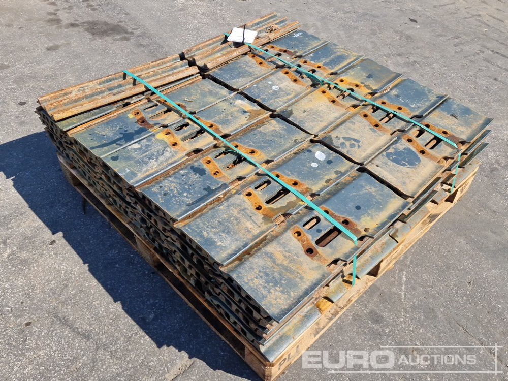 Pallet of Steel Tracks - Pièces de rechange pour Pelle: photos 3 Pallet of Steel Tracks - Pièces de rechange pour Pelle: photos 3