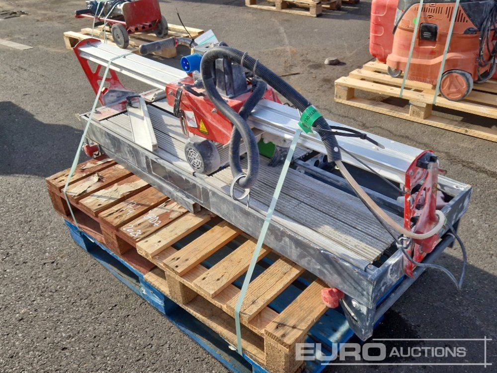Table Saw - Matériel de chantier: photos 3 Table Saw - Matériel de chantier: photos 3