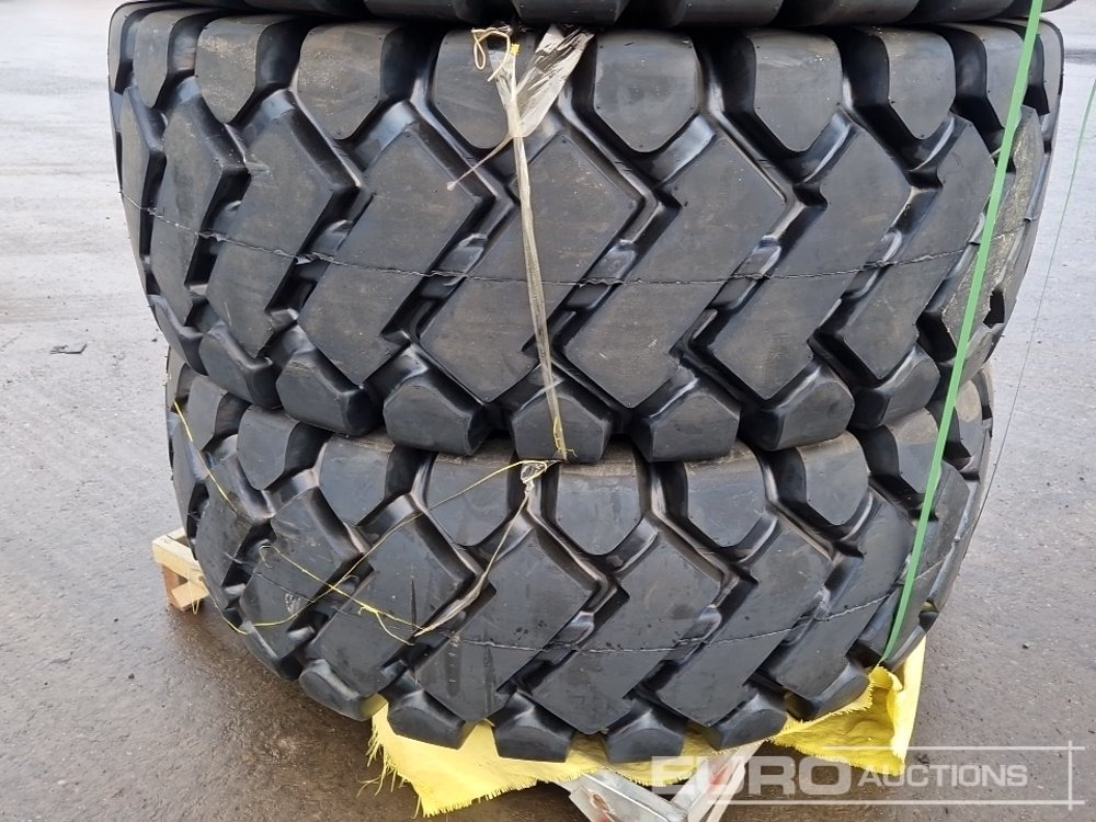 Unused 23.5-25 24PR E-3/L-3 TL Tyres (4 of) - Pneu: photos 3 Unused 23.5-25 24PR E-3/L-3 TL Tyres (4 of) - Pneu: photos 3