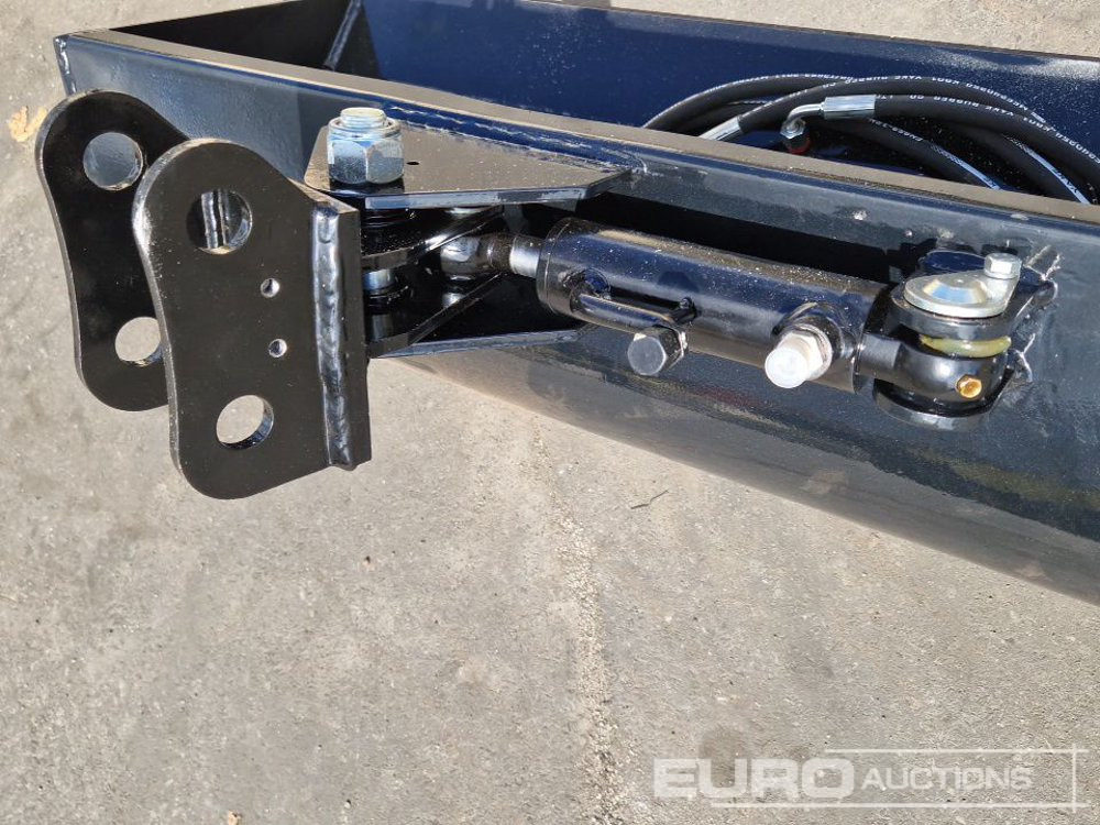 Godet neuf Unused 32" Hydraulic Tilt Ditching Bucket to suit Mini Excavator: photos 8