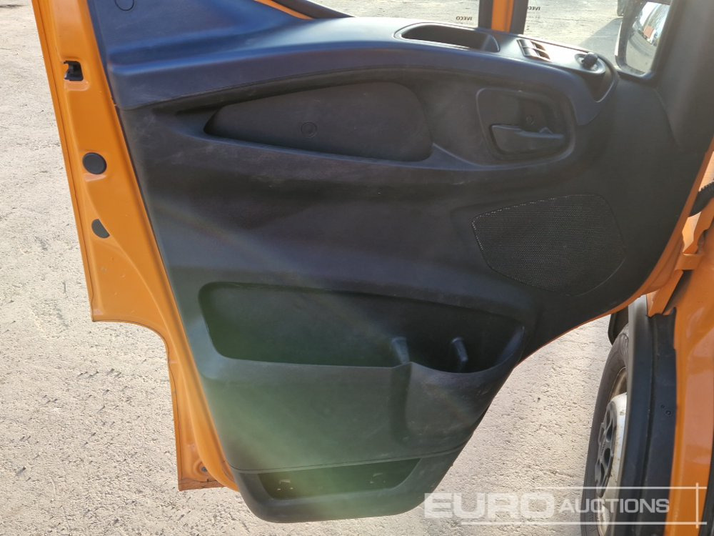 Véhicule utilitaire 2021 Iveco Daily: photos 31