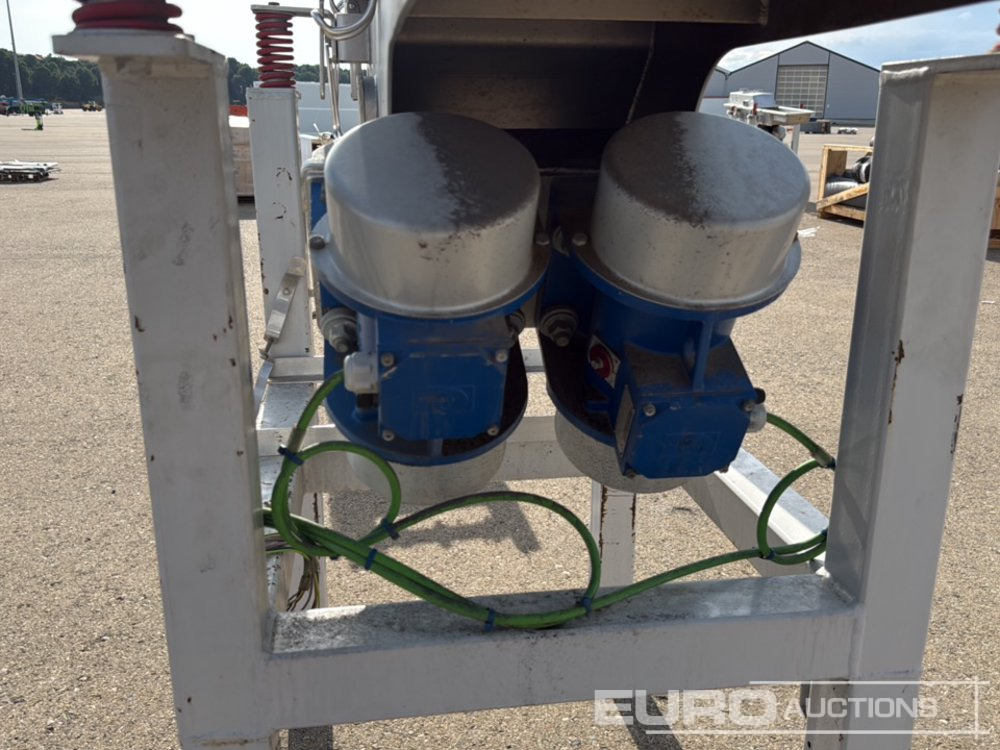 2005 Vibra FRU 32/3-DV - Matériel de chantier: photos 5 2005 Vibra FRU 32/3-DV - Matériel de chantier: photos 5