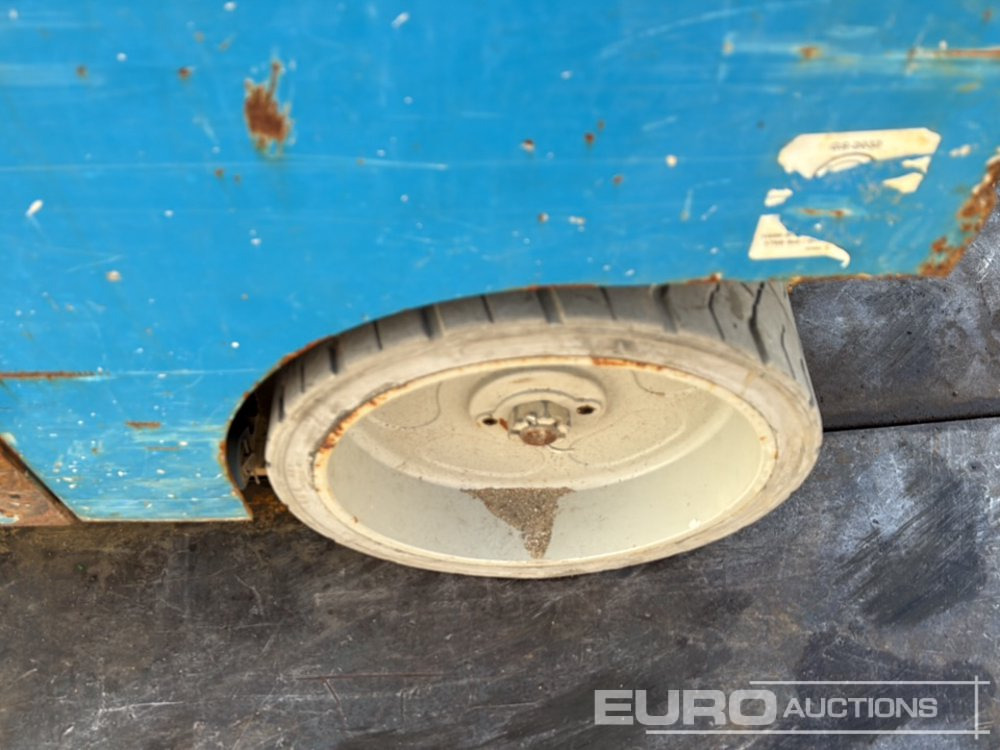 Nacelle 2011 Genie GS2032: photos 12 Nacelle 2011 Genie GS2032: photos 12