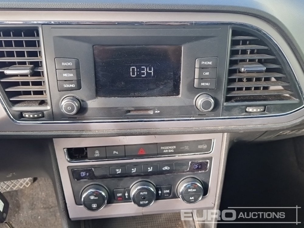 Voiture 2018 Seat LEON XPERIENCE: photos 16 Voiture 2018 Seat LEON XPERIENCE: photos 16